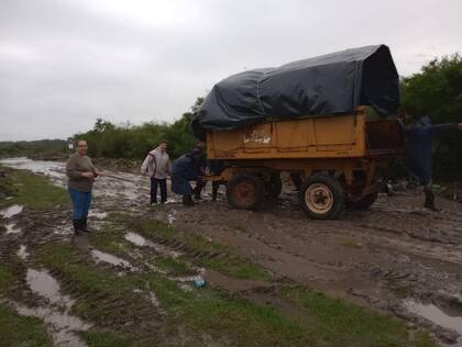Los números de evacuados pueden variar pero no hay dudas que la situación de San Luis del Palmar se puede agravar