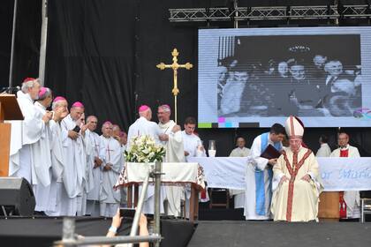 Los obispos, el sábado último en Luján, en la beatificación del cardenal Eduardo Pironio