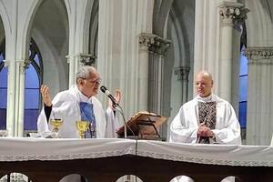 Los obispos Oscar Ojea y Guillermo Caride