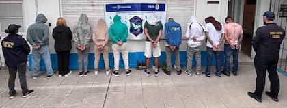 Los ocho detenidos tras los allanamientos realizados en Mar del Plata, Villa Gesell y Ciudad de Buenos Aires; quedaron a disposición de la Justicia federal
