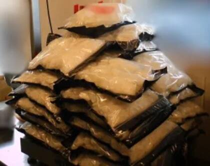 Los oficiales incautaron 33 kilos de metanfetamina antes de que ingrese a Estados Unidos
