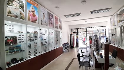 Los ojos también deben cuidarse del sol, y Battilana tiene las mejores propuestas para anteojos