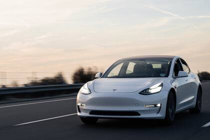 Los operadores temporales deberán recopilar datos que permitan mejorar el rendimiento de los autos eléctricos de Tesla