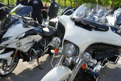 Los operativos incluyen puestos fijos de sobriedad y vehículos encubiertos para detectar uso del teléfono