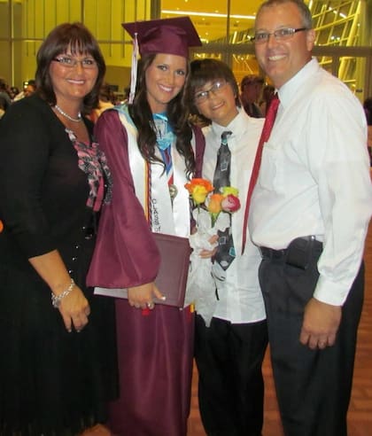 Los padres acompañaron a Alexis Farrell aunque no siempre entendieran sus decisiones