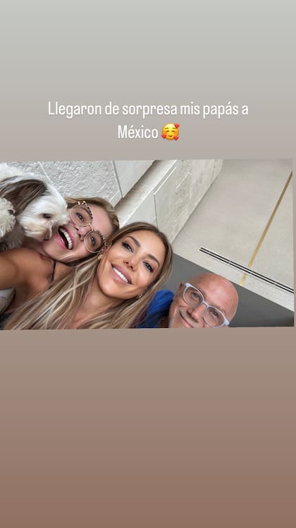 Los padres de Eva llegaron de sorpresa a Monterrey