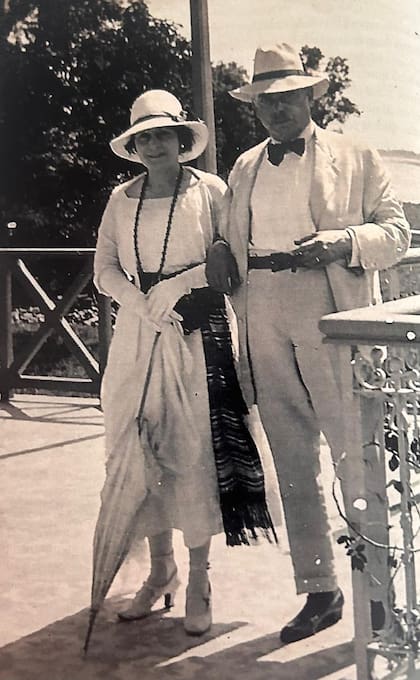 Los padres de Valeria, Manuel Guerrero y su esposa Raquel Cárdenas en la estancia La Raquel