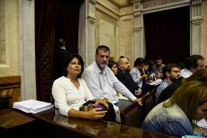 Los padres Micaela García, en la Cámara de Diputados