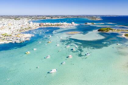 Los paisajes de Apulia, como este de la ciudad de Salento, suelen estar bañados por el mar Mediterráneo