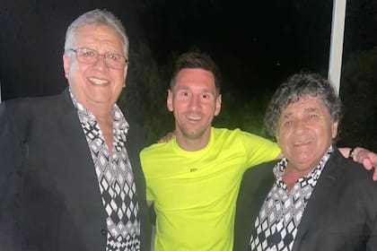 Los Palmeras se dieron el lujo de conocer a Lionel Messi (Instagram/@lospalmerasoficial)