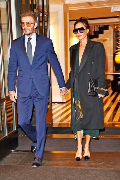 Los paparazzi los captaron a David y Victoria Beckham rumbo a una cena en Nueva York