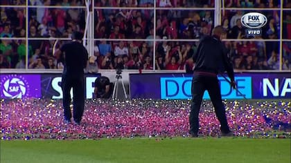 Los papelitos, inesperados protagonistas del Patronato vs. Boca