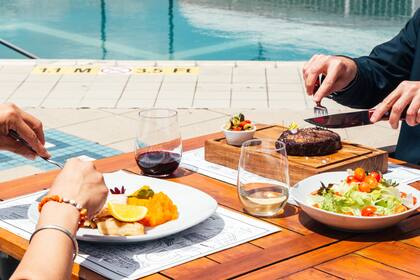 Los paquetes del programa Oasis Urbano incluyen una comida por día