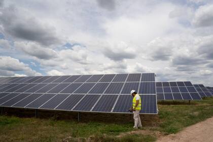 Los parques fotovoltaicos aparecieron en el paisaje uruguayo con la transición energética del país.