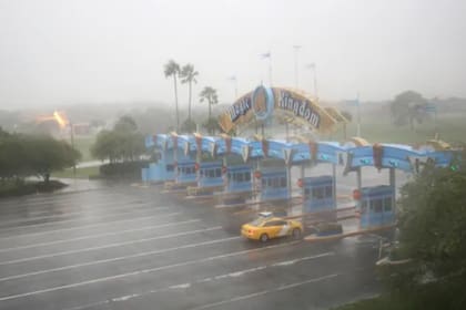 Los parques temáticos de Disney tomaron precauciones ante la llegada del huracán Milton