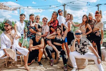 Los participantes de El Hotel de los famosos en una de sus primeras jornadas