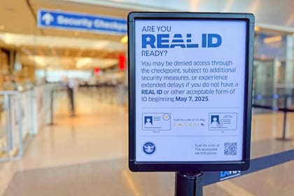 Los pasajeros que presenten una identificación que no cumpla con la norma Real ID u otra alternativa aceptable, pueden enfrentar demora