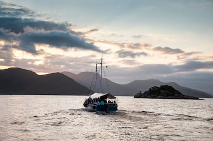 Los paseos en barco son uno de los atractivos de Ilha Grande.