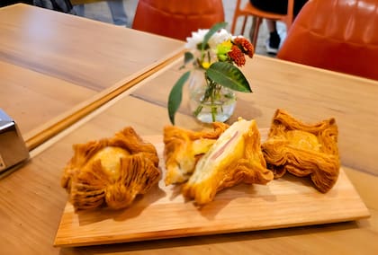 Los pastelitos de membrillo casero, de masa hojaldrada y crocante que propone Sole di Parma