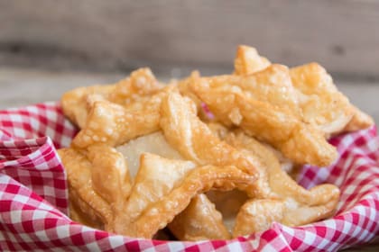 Los pastelitos de membrillo y batata son un clásico para celebrar la Revolución de Mayo