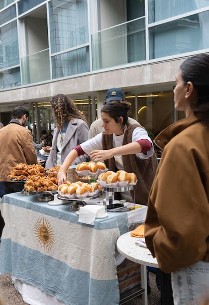 Los pastelitos elaborados por Pau Secchi formaron parte de la propuesta dulce del evento