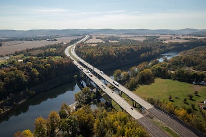 Los peajes de los cruces sobre el río Delaware subirán desde el 1° de enero de 2026