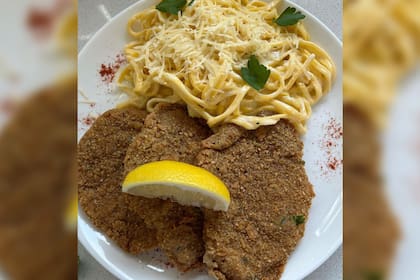 Los pedidos de Wos eran platos como milanesas y fideos (Foto Instagram @dolcelulucatering)