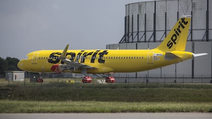 Los pedidos del A320neo acumulan una larga lista de espera justo cuando los precios del crudo han descendido y las aerolíneas no ven la necesidad de pagar extra por aviones más eficientes en el consumo de combustible.