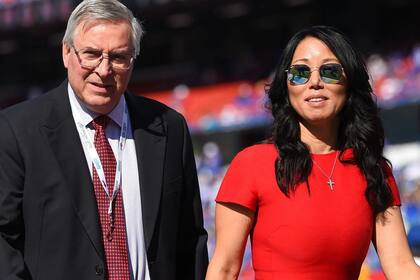 Los Pegula adquirieron los Bills por US$1.400 millones, superando ampliamente la oferta de Trump de US$1.000 millones