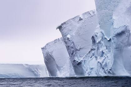 Los peñascos de hielo en la Antártida Occidental