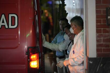 Los peritos se preparaban el miércoles la noche para trasladar el cuerpo de Liam Payne mientras siguen llegando fans al hotel Casa Sur del barrio de Palermo