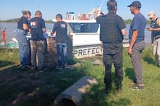 Encuentran a dos cuatreros muertos en una canoa junto a una vaca recién robada
