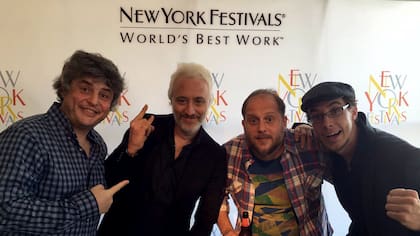 Los Perros de la calle, premiados en Nueva York