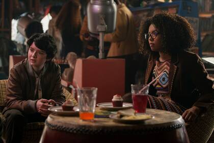 Rosalind Walker (Jaz Sinclair) y Susie Putnam (Lachlan Watson), las amigas de Sabrina