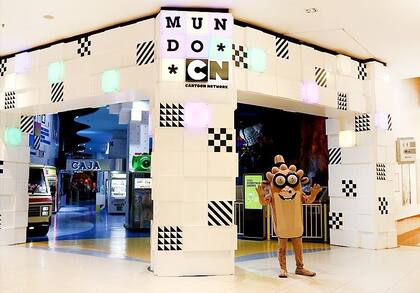 Los personajes preferidos de Cartoon Network esperan en este espacio de juegos.