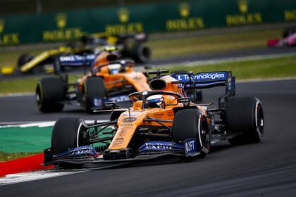 Los pilotos Carlos Sainz y Lando Norris, de McLaren, ensayaron una rebaja voluntaria de sus salarios para que el equipo afronte la situación de crisis