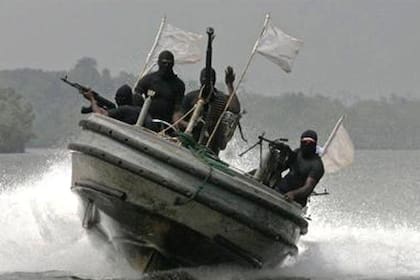 Los piratas en acción. En Somalia la idea era capturar a las tripulaciones y pedir rescate