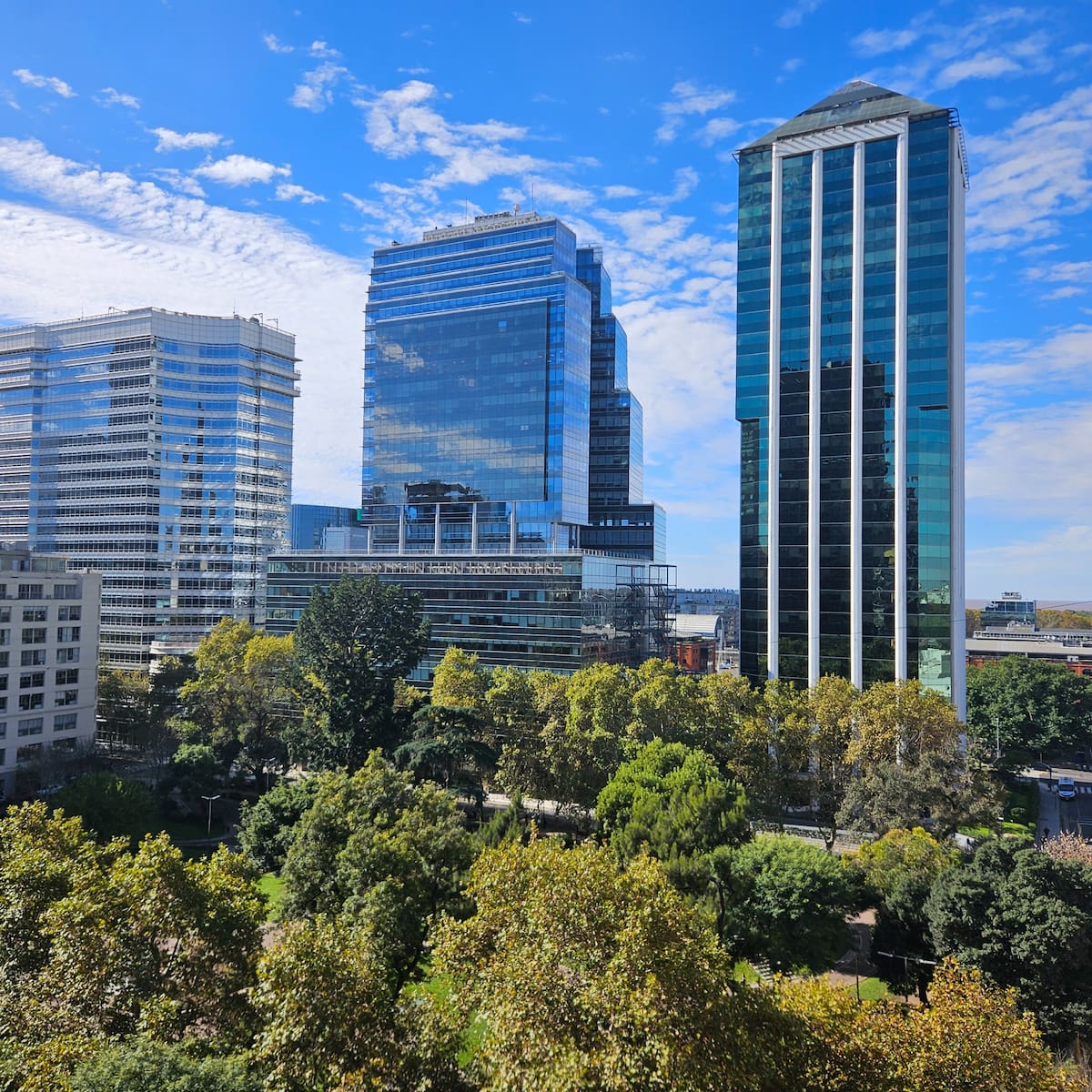 Venta de cuatro exclusivos pisos en una emblemática torre de Buenos Aires 1 Venta de cuatro exclusivos pisos en una emblemática torre de Buenos Aires