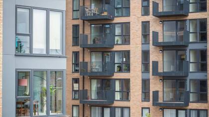 Los pisos intermedios, es decir, los que están entre el cuarto piso al penúltimo, pueden llegar a ofrecer una mayor comodidad