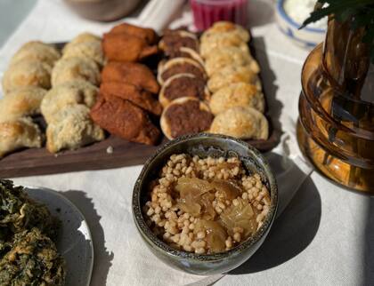 Los platos de las bobes en Maná