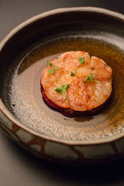 Los platos juegan con la acidez, los dulces y amargos, una verdadera experiencia sensorial.