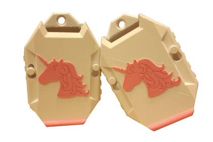 Los portasuero hechos con impresoras 3D serán donados a los chicos internados en los hospitales infantiles