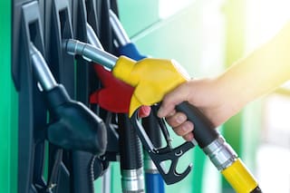 Por qué la nafta sube por encima de la inflación mientras baja el precio del petróleo