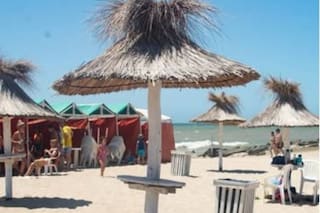 Cuánto cuesta la carpa y cómo llegar al Balneario California de Santa Clara del Mar