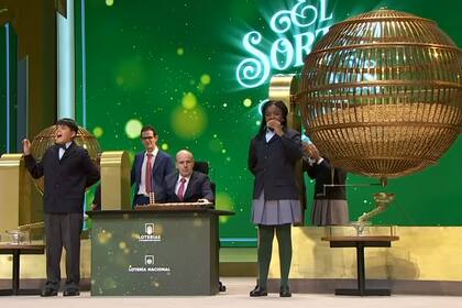 Los premios son cantados por niños de la escuela San Ildefonso, una tradición que data del siglo XIX