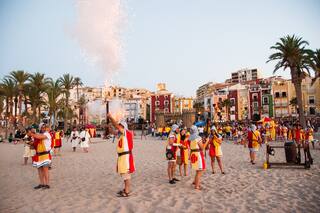 El pueblo valenciano que desde 1694 celebra una fiesta en la que se enfrentan moros y cristianos