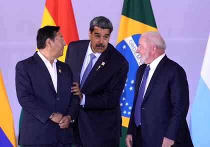 Los presidentes de Bolivia, Venezuela y Brasil, Luis Arce, Nicolás Maduro y Luiz Inácio Lula da Silva. 