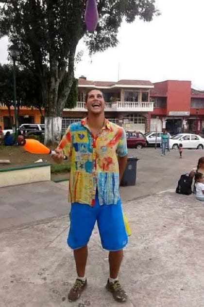 Los primeros días de Jerónimo como artista callejero (Foto: Gentileza Jerónimo Weich)