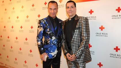 Los primeros en llegar: Roberto Piazza y su pareja