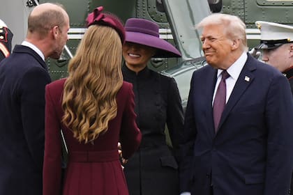 Los príncipes de Gales le dieron una cálida bienvenida a la pareja presidencial